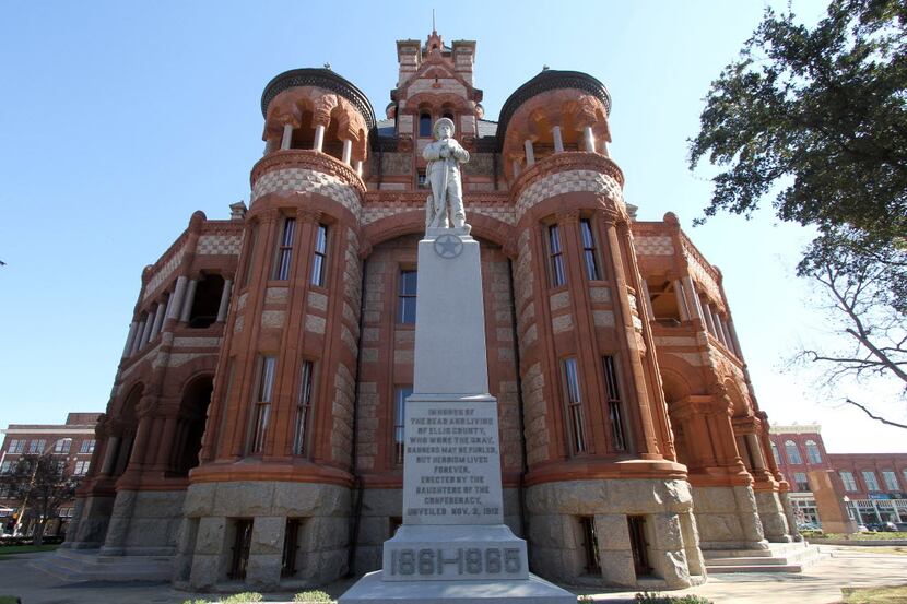 A Confederate statue at the Ellis County Courthouse dates to 1912