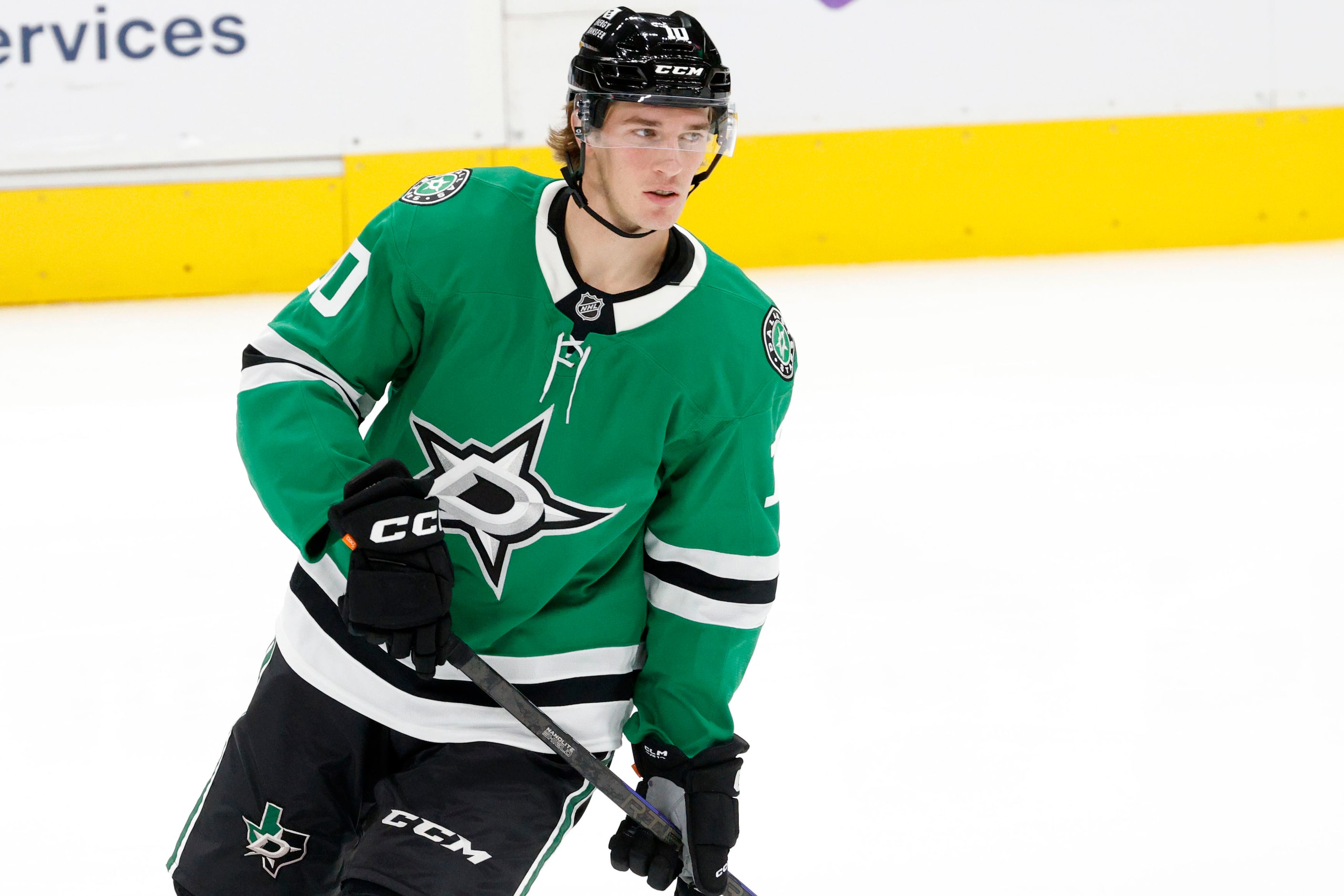 Dallas Stars center Oskar Bäck (10) skates in warm-ups prior to the game against Minnesota...