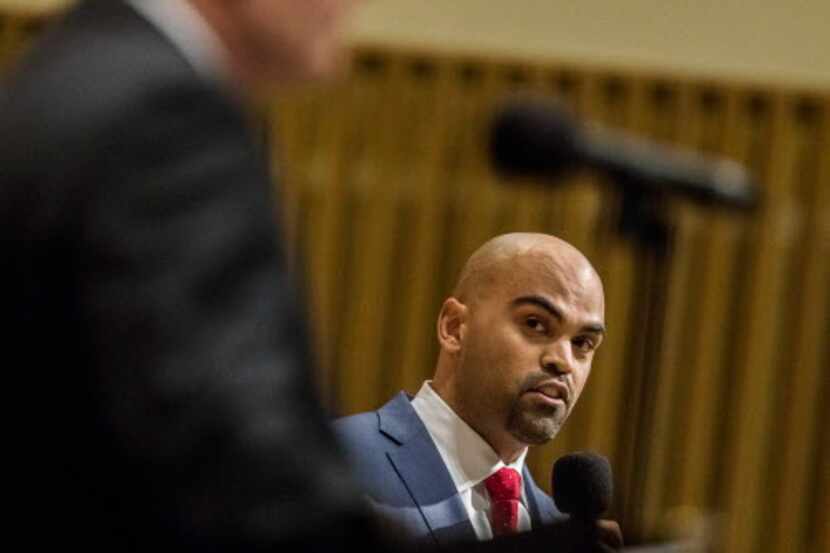 Colin Allred criticó a Pete Sessions en el tema salud. CARLY GERACI/DMN