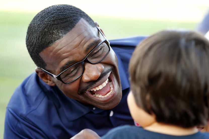 Former Dallas Cowboys Hall of Fame receiver Michael Irvin (left) took a liking to Dallas...