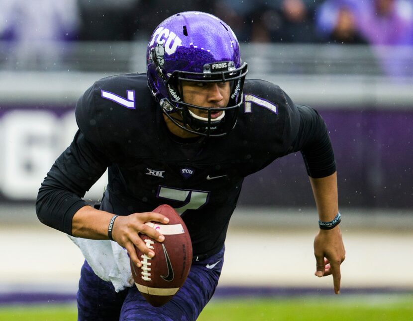 TCU Horned Frogs quarterback Kenny Hill (7) runs the ball during the third quarter of their...