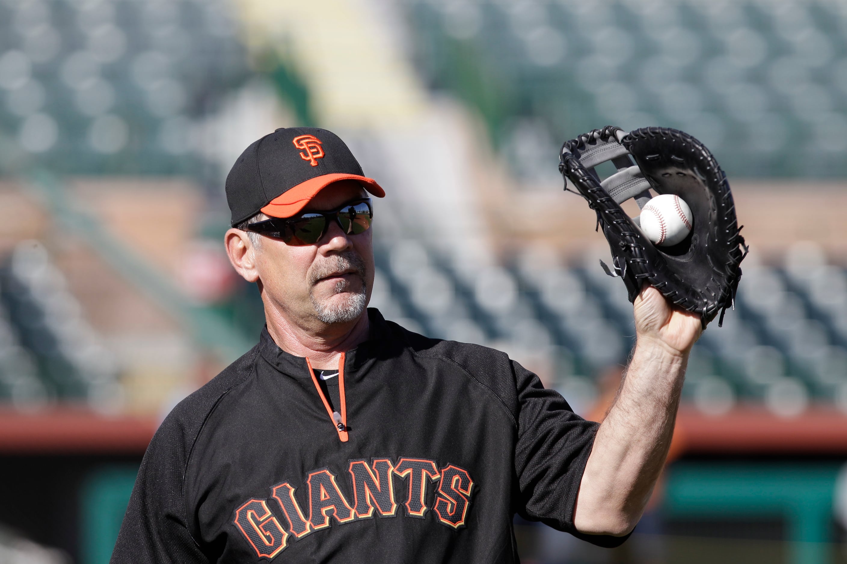 Spring training: Former SF Giants manger Bruce Bochy faces his old team for  first time, Sports