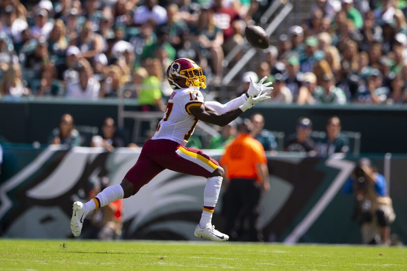 PHILADELPHIA, PA - SEPTEMBER 08: Terry McLaurin #17 of the Washington Redskins catches a...