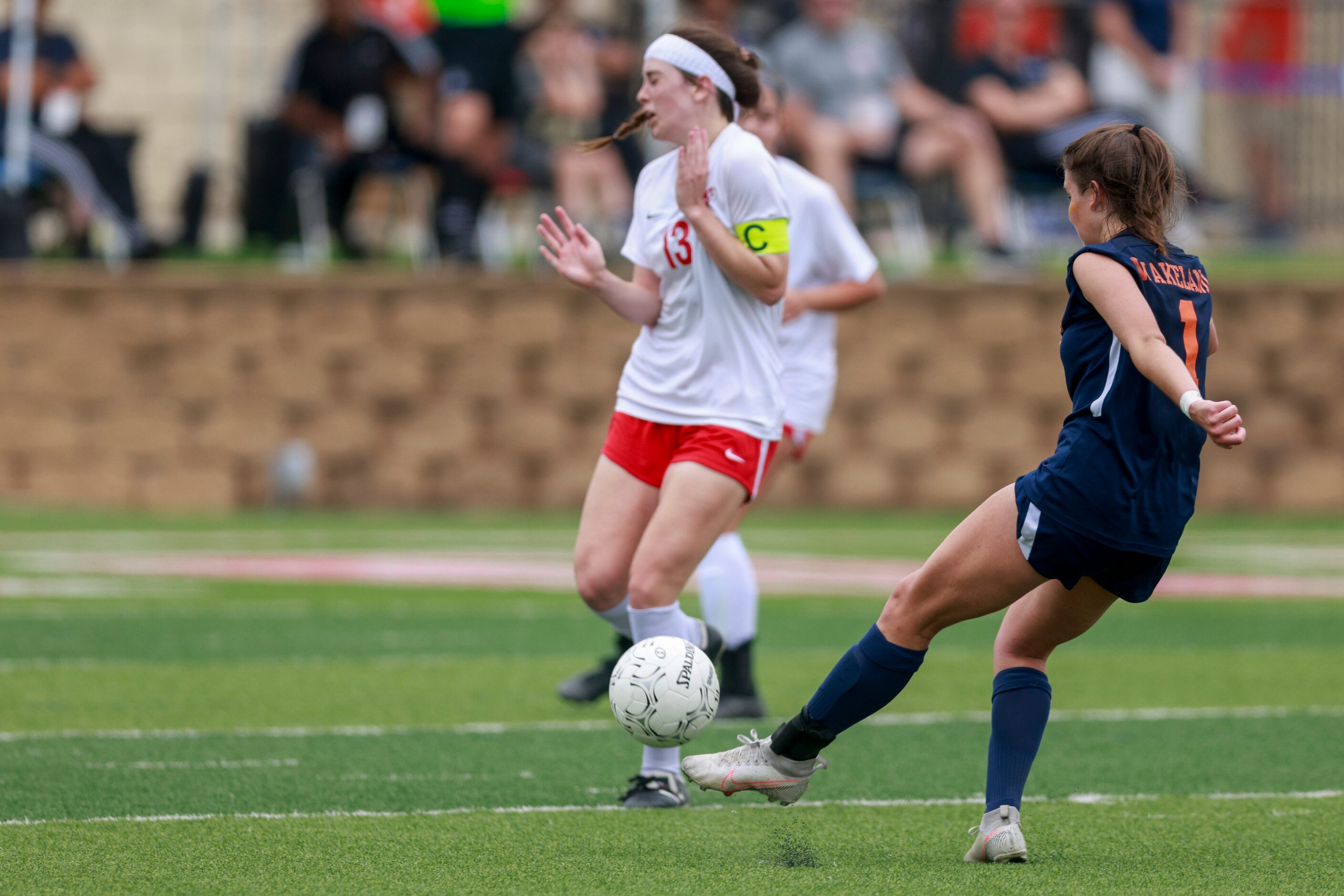 Frisco Wakeland forward Cori Cochran (1) scores a game-tying goal ahead of Grapevine...