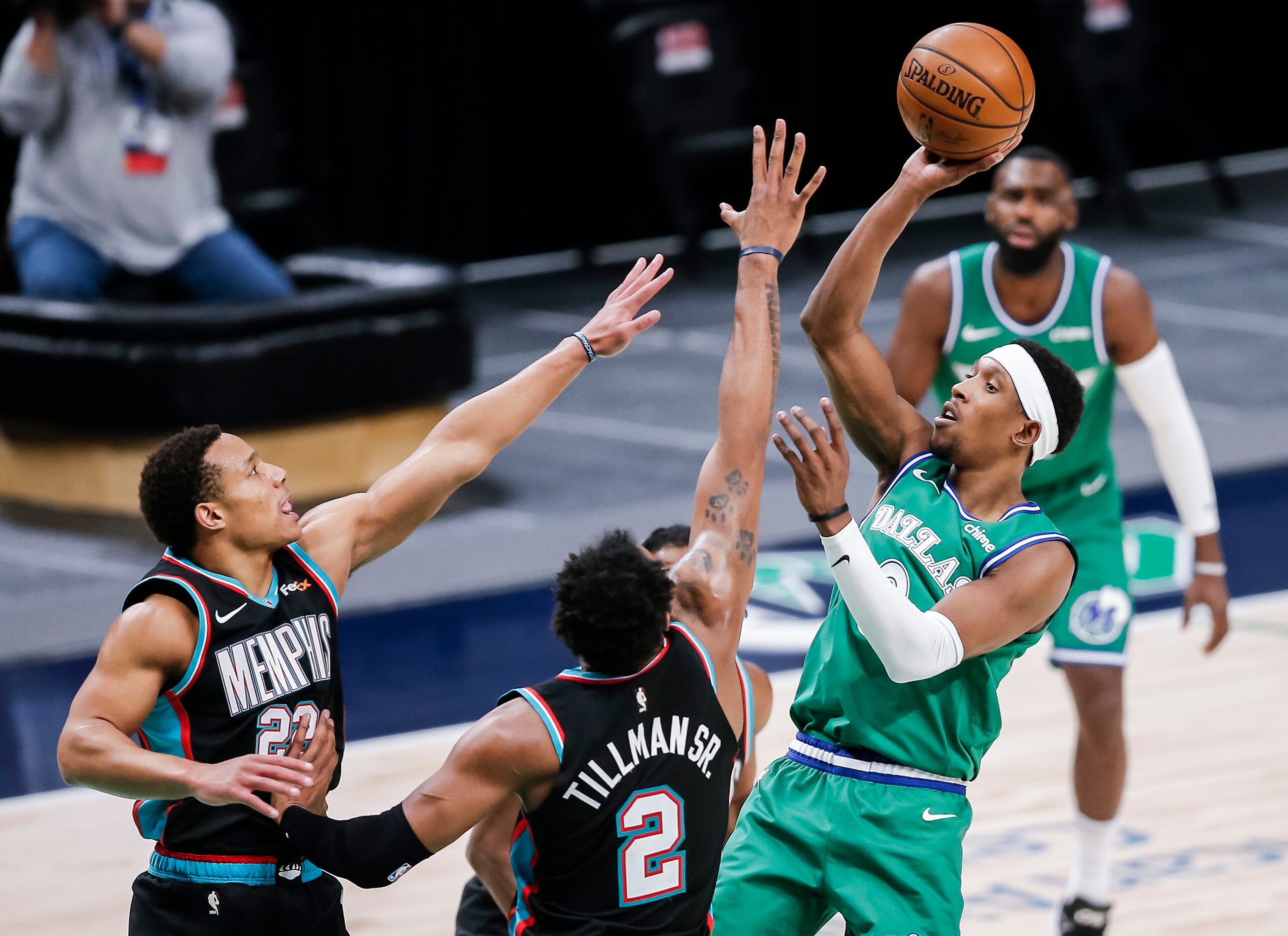 Dallas Mavericks guard Josh Richardson (0) attempts a shot as Memphis Grizzlies guard...