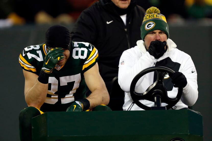 Green Bay Packers wide receiver Jordy Nelson (87) leaves the game during the first half of...