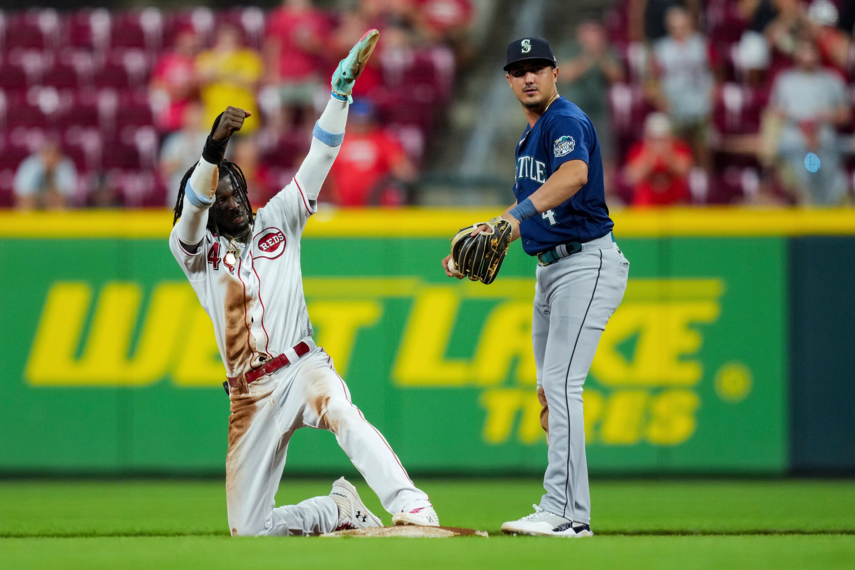 Reds Rally Past the Cubs - Stadium