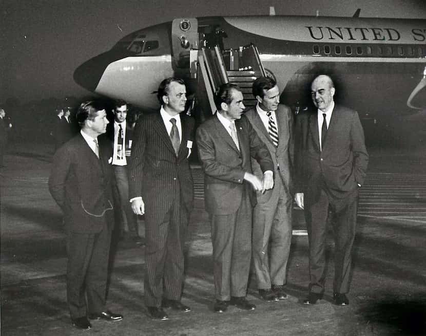 President Richard Nixon (center) speaks with Sen. John Tower (left), gubernatorial hopeful...