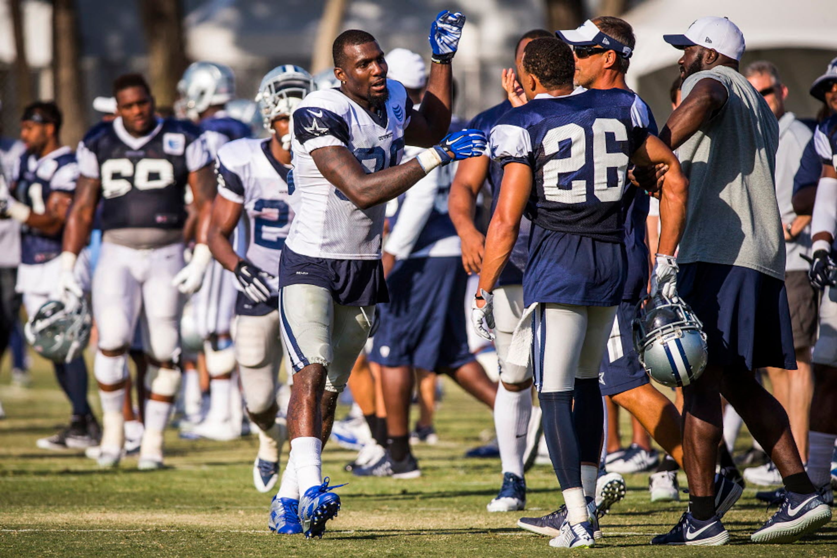 Cowboys WR Dez Bryant throws several punches at CB Tyler