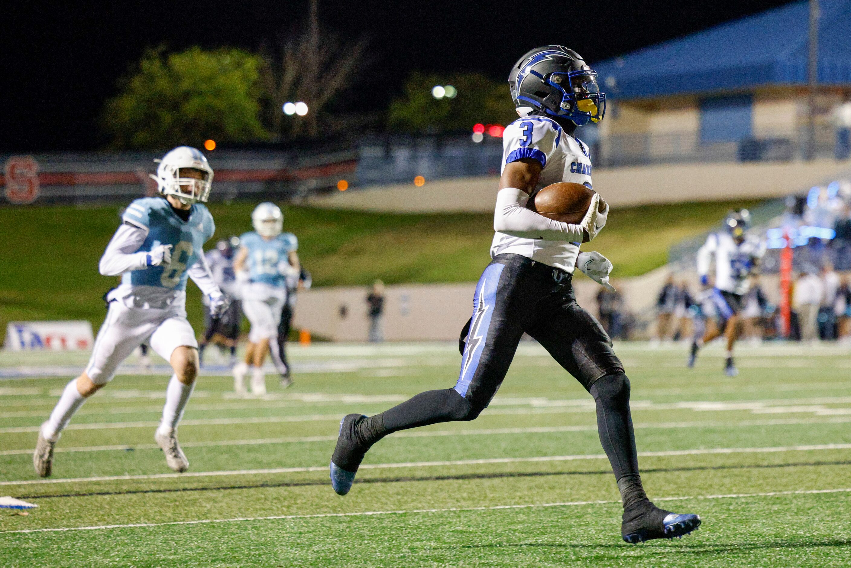 Dallas Christian wide receiver William Nettles (3) strides into the end zone for a 76-yard...