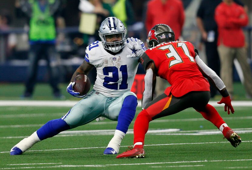 Ezekiel Elliott (21) (AP Photo/Roger Steinman)