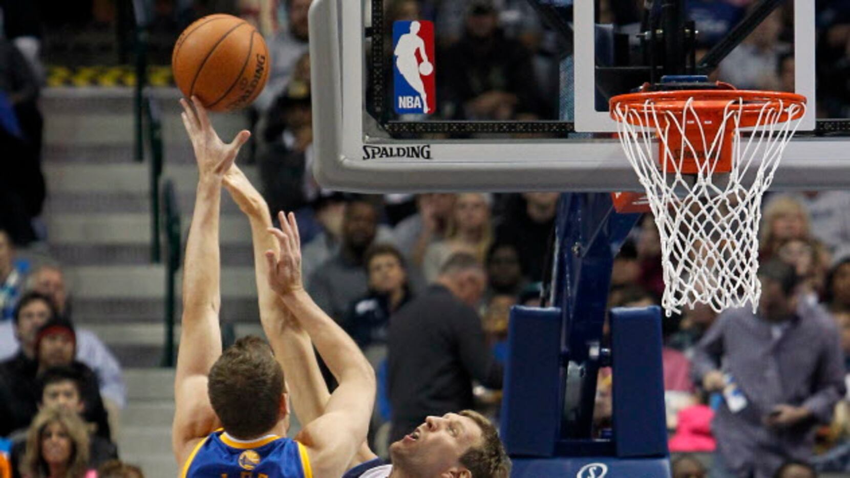 10 things you might not know about David Lee, the Mavericks' latest signee