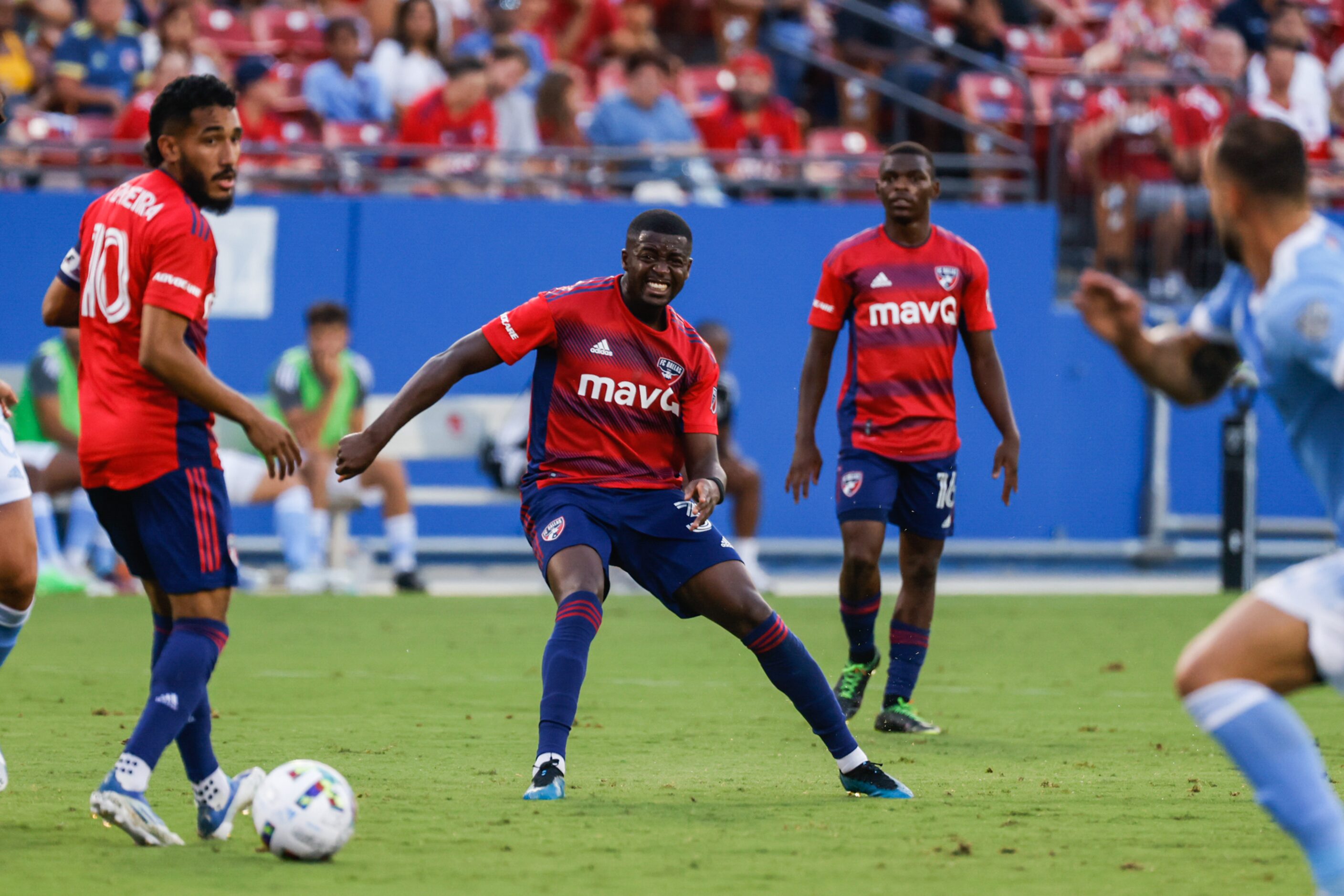 FC Dallas defender Nanú (31) makes a pass to forward Jesús Ferreira (10) during the first...