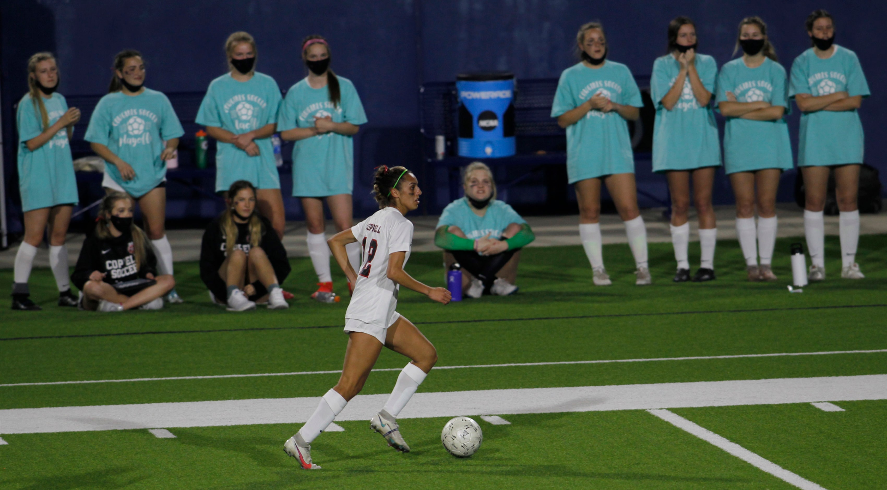 Coppell's Jocelyn Alonzo (12) visually peruses the Prosper defensive set as she moves the...