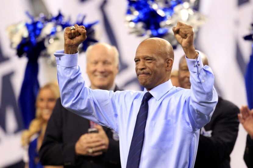 Dallas Cowboys Ring of Honor inductee Drew Pearson shows his appreciation during the half...