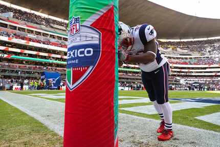 El Estadio Azteca en la Ciudad de México ha sido escenario de partidos de temporada regular...