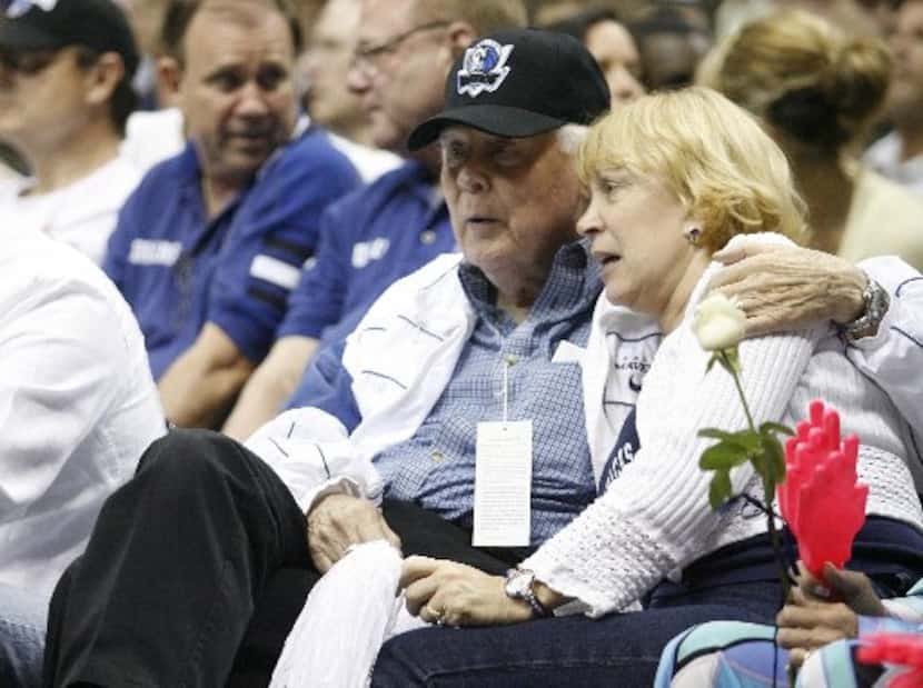 Mary and her late husband, Horace Ardinger, attended a Dallas Mavericks game in 2006. He was...