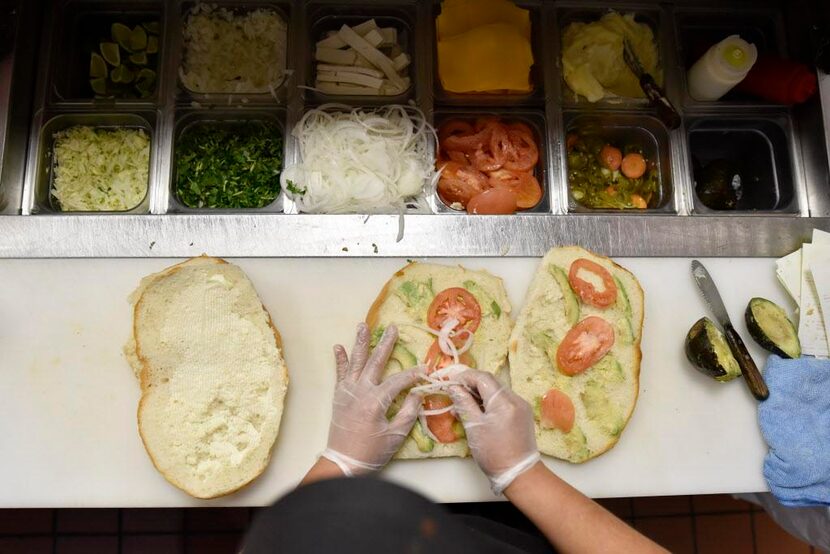 Las tortas del Rincón del DF se hace al estilo de la Ciudad de México. BEN TORRES/AL DÍA