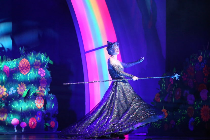 Glinda (Robin Evan Willis) performs in opening night of Dallas Summer Musicals The Wizard of...