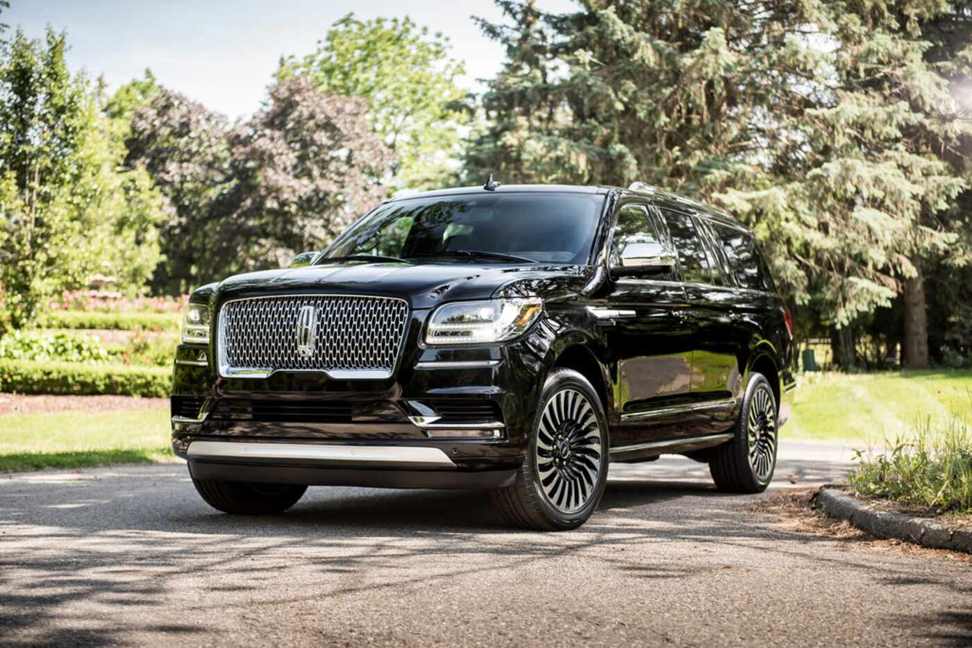 The wood trim inside the 2018 Lincoln Navigator Black Label is African mahogany.