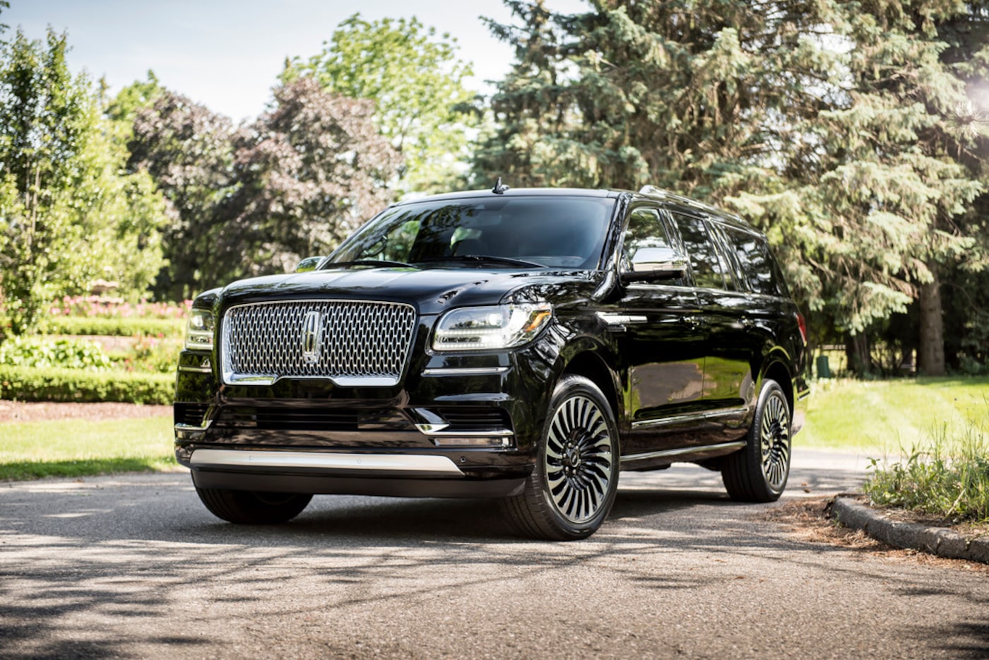 The wood trim inside the 2018 Lincoln Navigator Black Label is African mahogany.