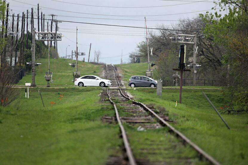 A look at the Coit Road intersection where it intersects with the Cotton Belt railroad...