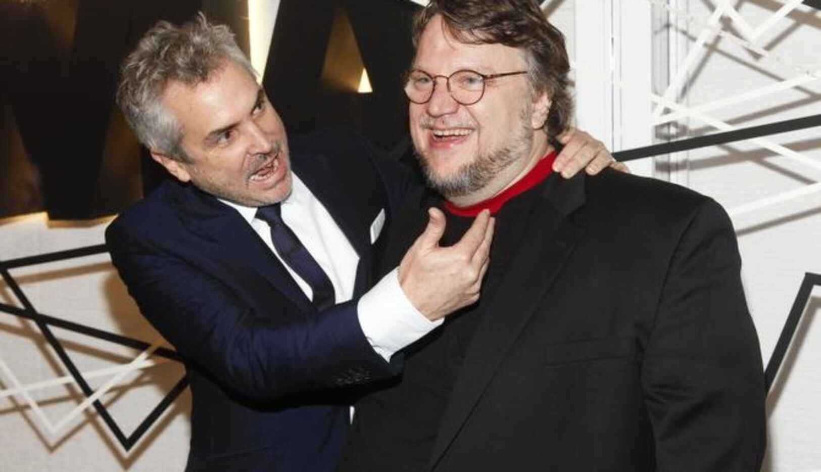 Alfonso Cuarón y Guillermo del Toro asisten a un evento en el Museo de Arte Moderno de Nueva...