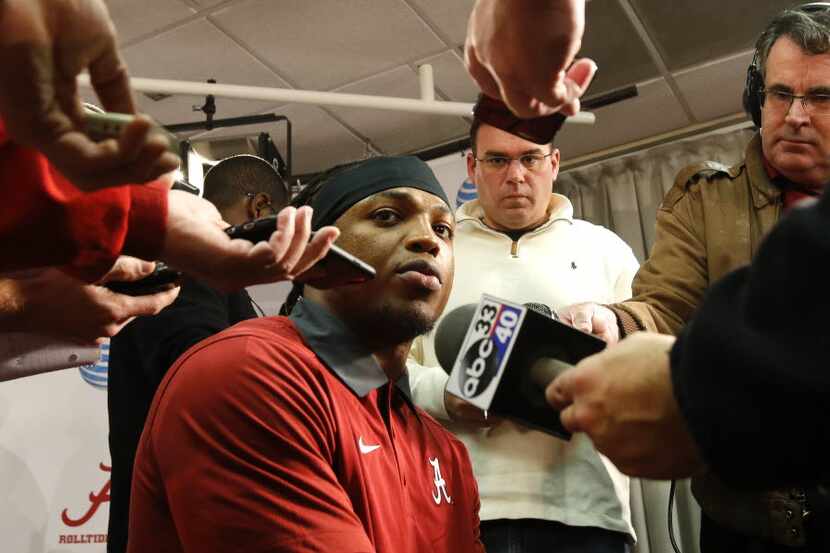 Alabama running back Derrick Henry speaks to reporters during a news conference Friday, Jan....