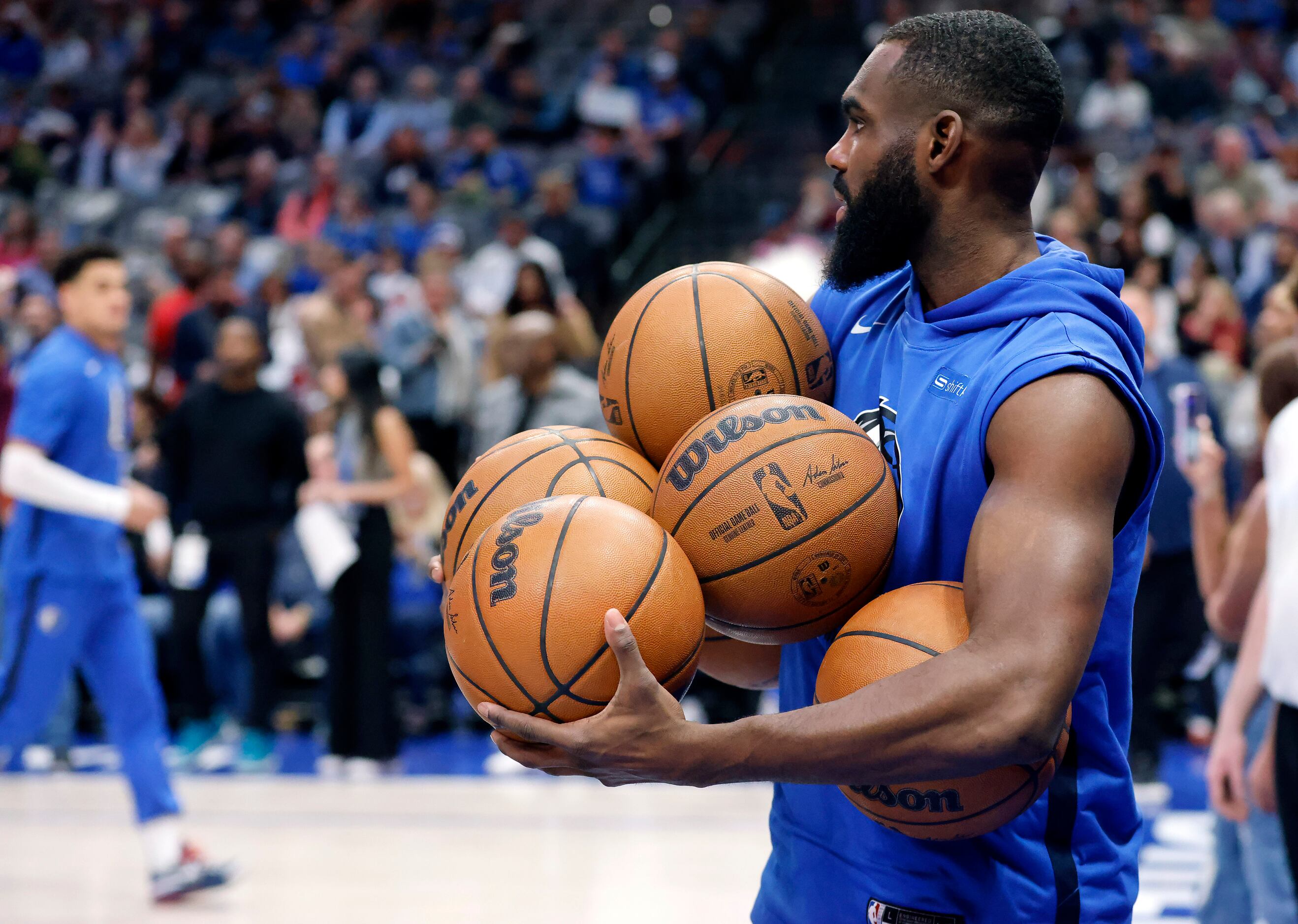 Dallas Mavericks forward Tim Hardaway Jr. (11) dribbles as Orlando