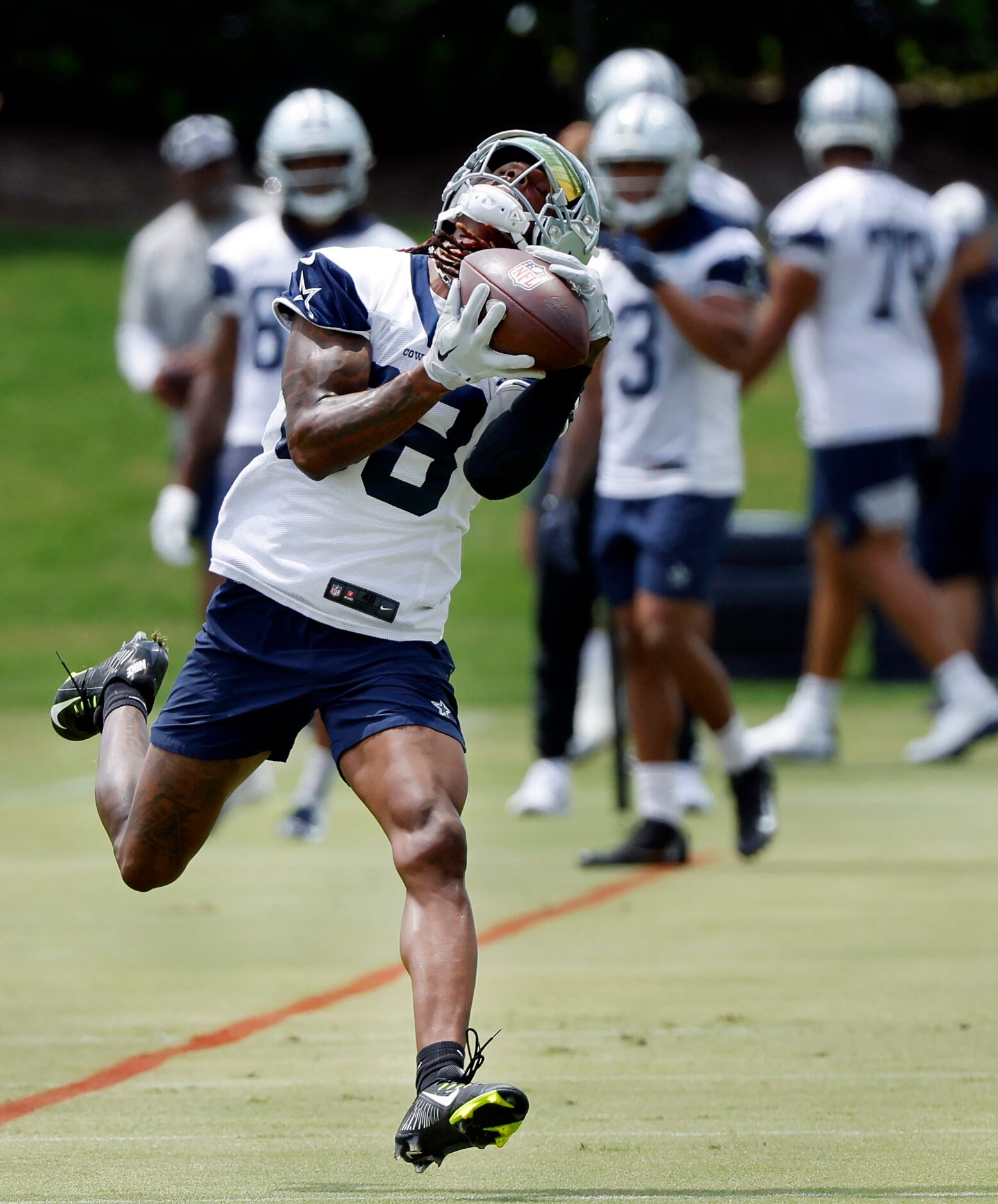 Dallas Cowboys wide receiver CeeDee Lamb (88) catches an over-the-shoulder pass during...