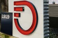 Telecommunications giant Frontier Communications is looking to move its headquarters south...
