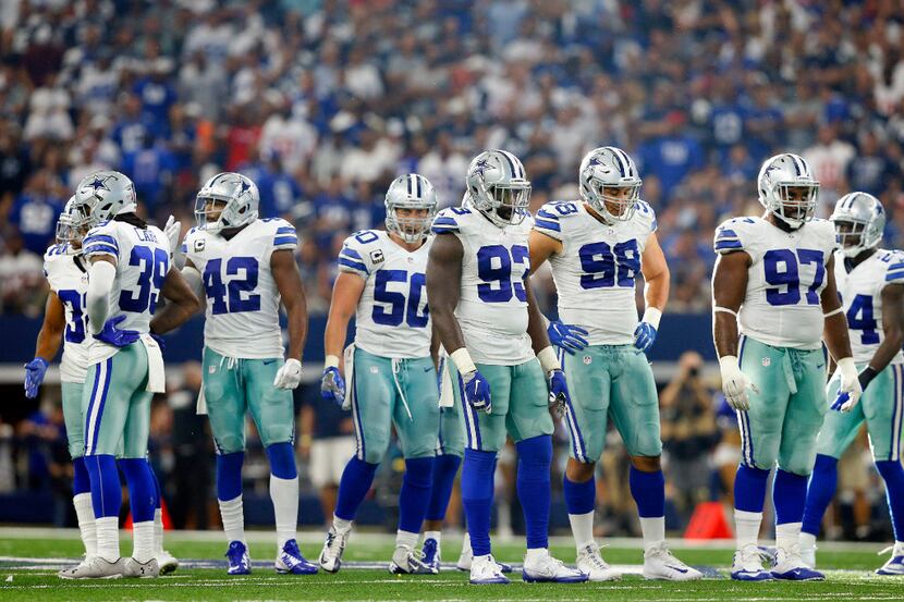 The Dallas Cowboys defense lineup following a timeout during the second half against the New...