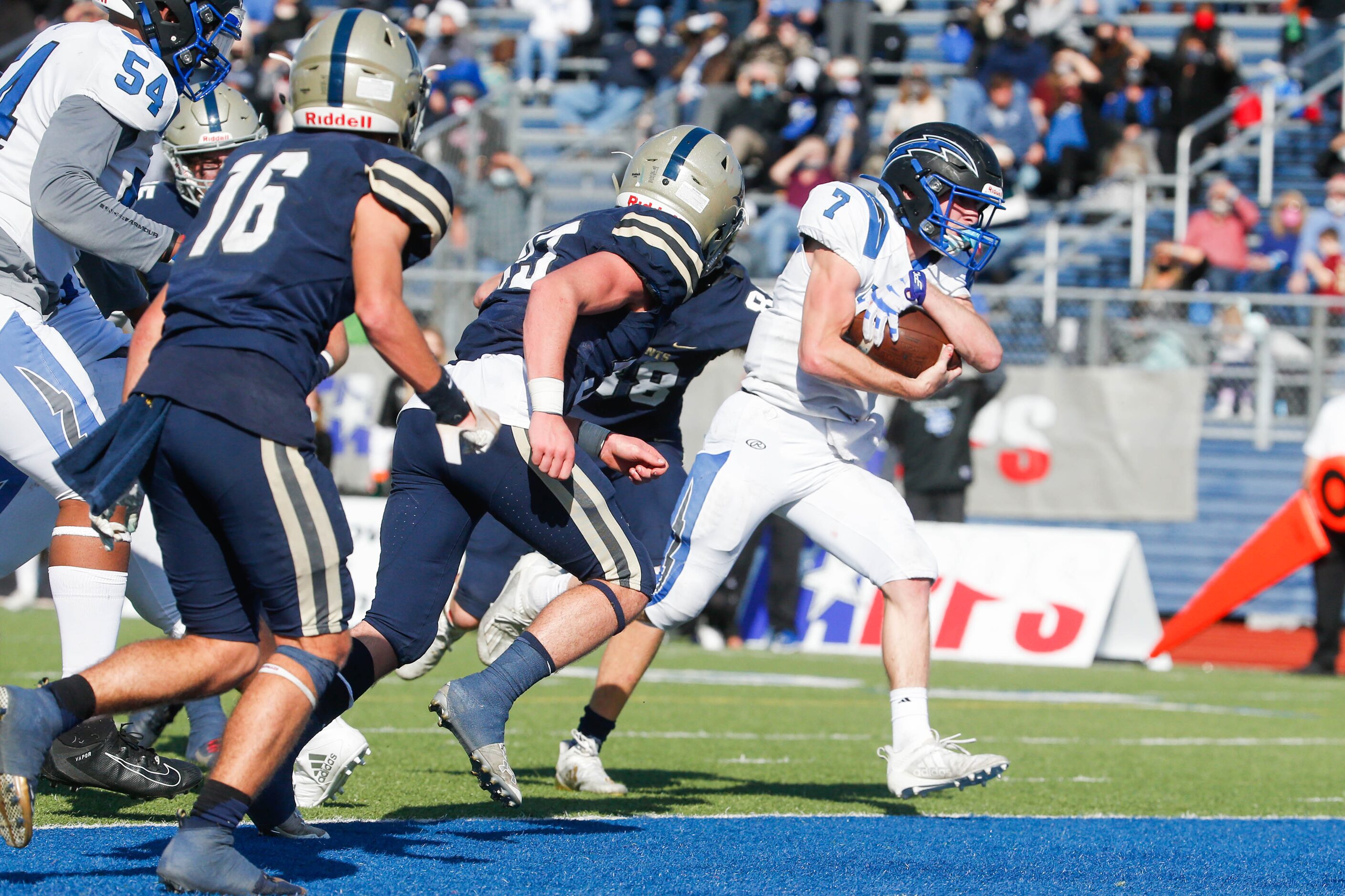 Dallas Christian's quarterback T.J. King (7) scores a touchdown during the fourth quarter of...