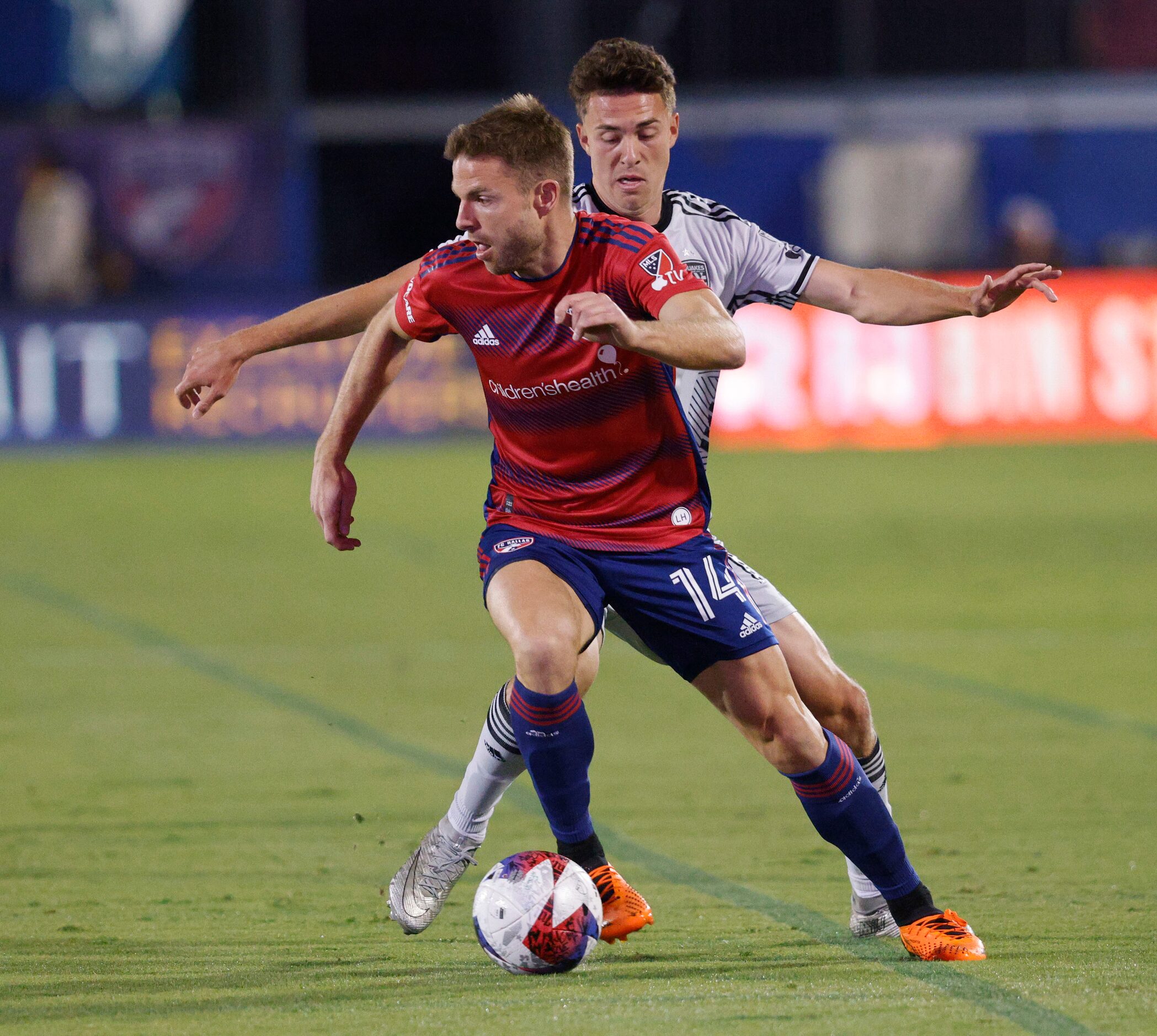 FC Dallas midfielder Asier Illarramendi (14) keeps a ball away from San Jose Earthquakes...