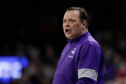 Tarleton State head coach Billy Gillispie directs his team during the second half of an NCAA...