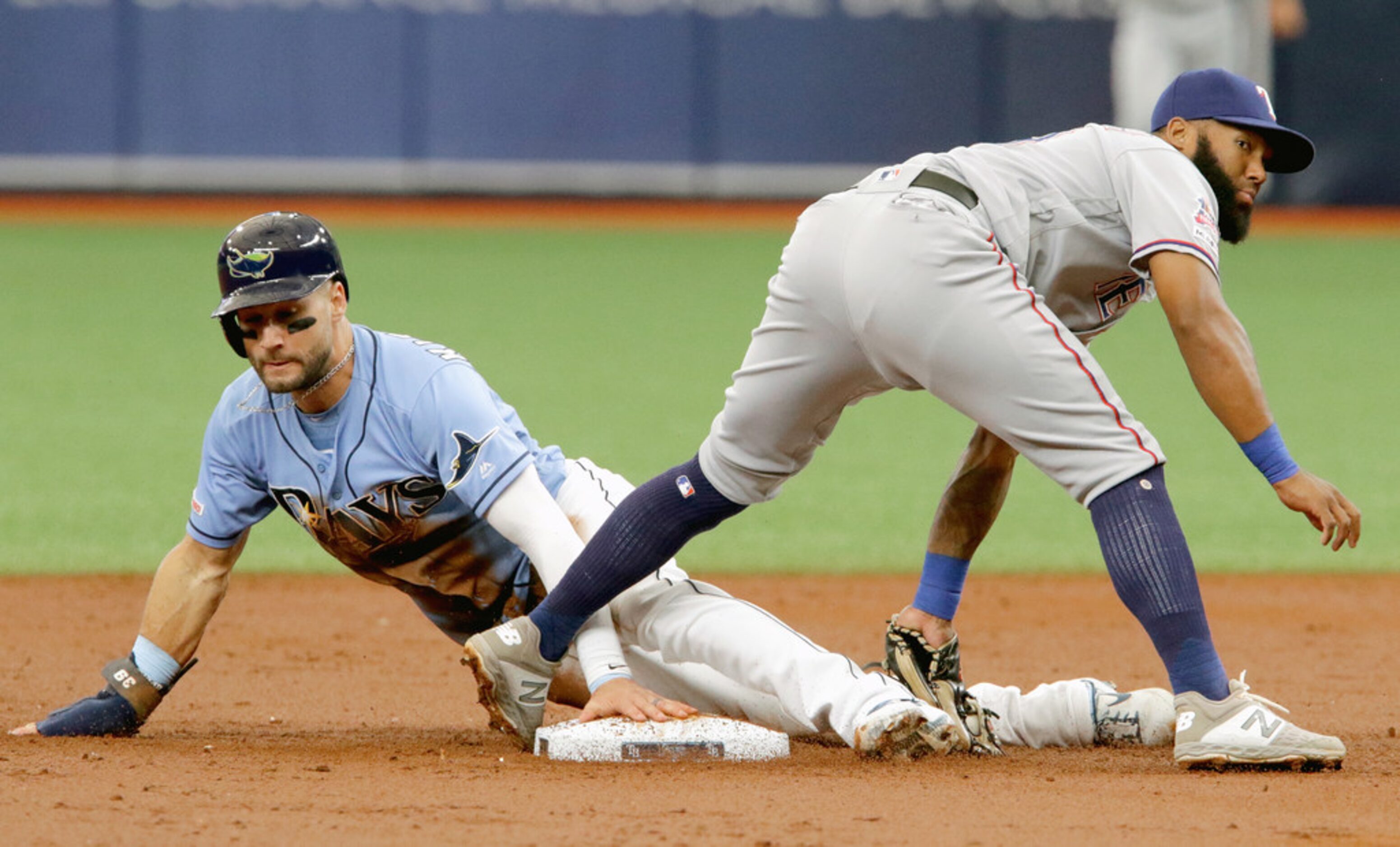 ST. PETERSBURG, FL - JUNE 30:  Kevin Kiermaier #39 of the Tampa Bay Rays steals second base...