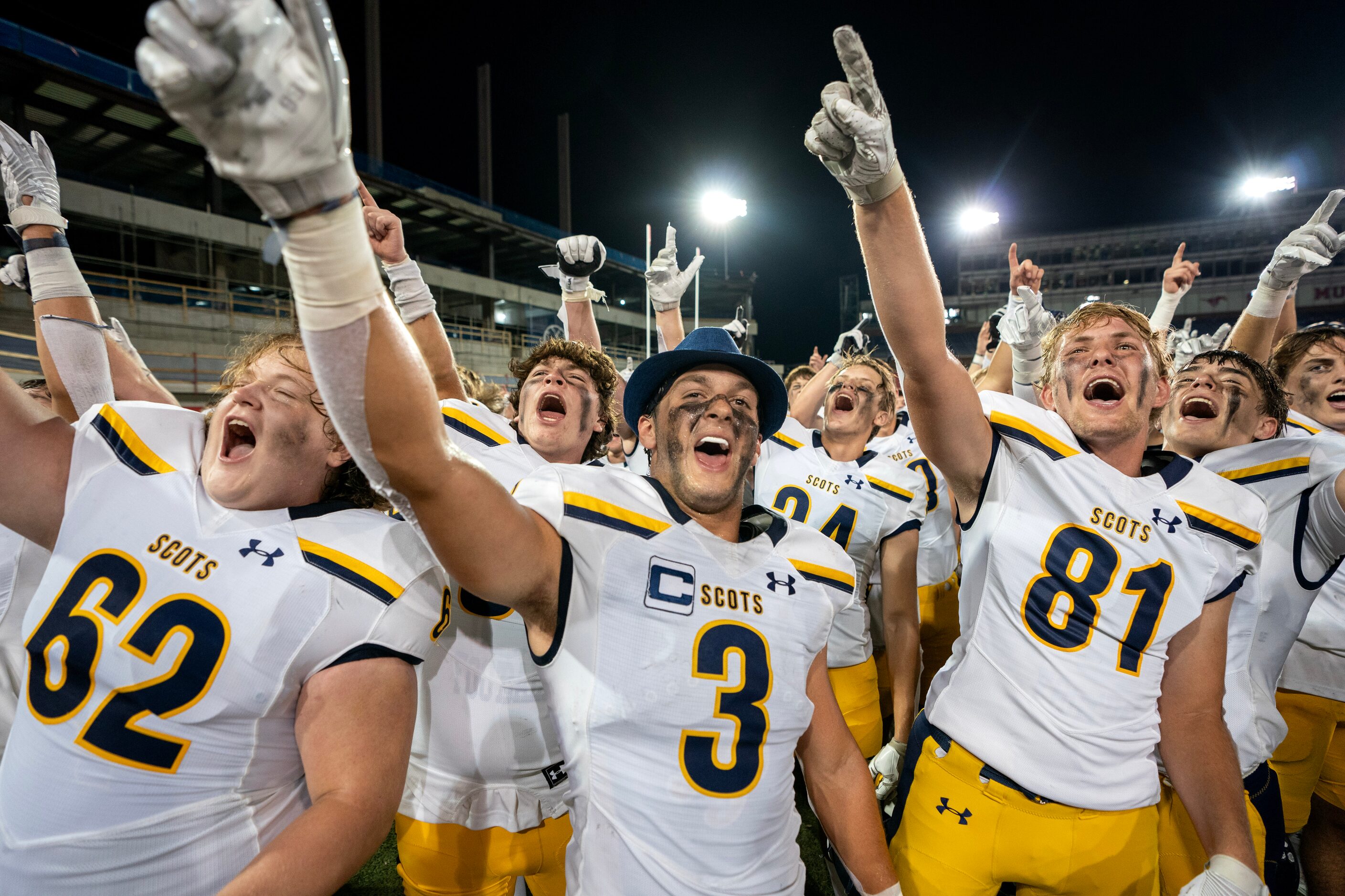 Highland Park senior cornerback Weston Giese (3), wearing a replica of coach Randy Allen’s...