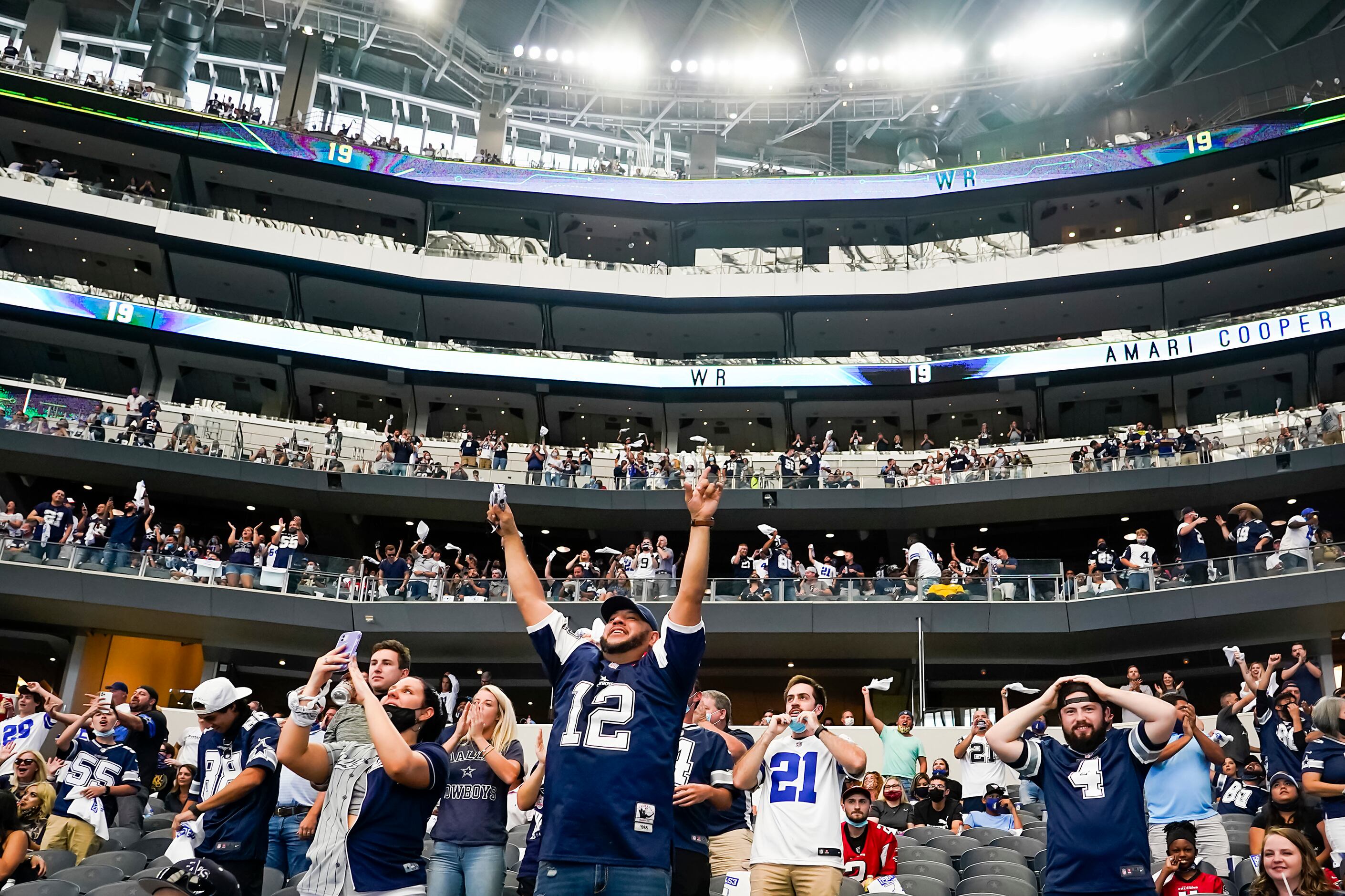 Cowboys set COVID-19 pandemic attendance record of 31,700 with a little  help from Steelers fans