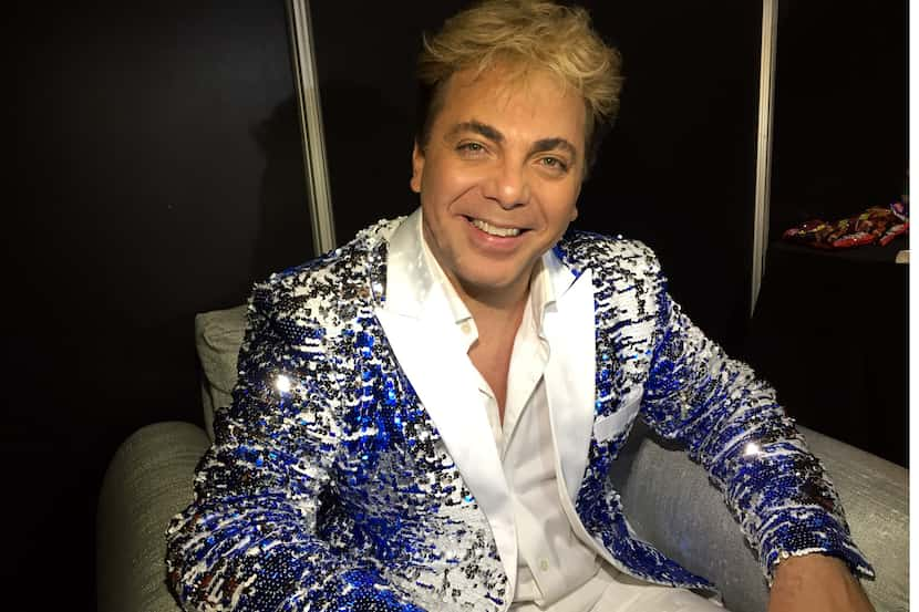 El cantante Cristian Castro dijo que regresó a la universidad porque quiere graduarse en la...