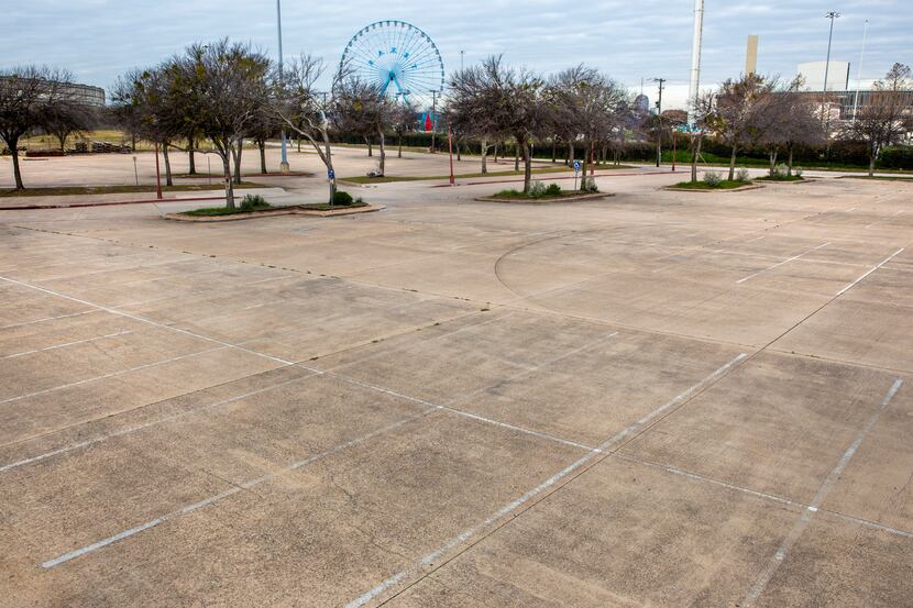 The massive parking lots at the Fitzhugh Avenue end of Fair Park is the site selected for...