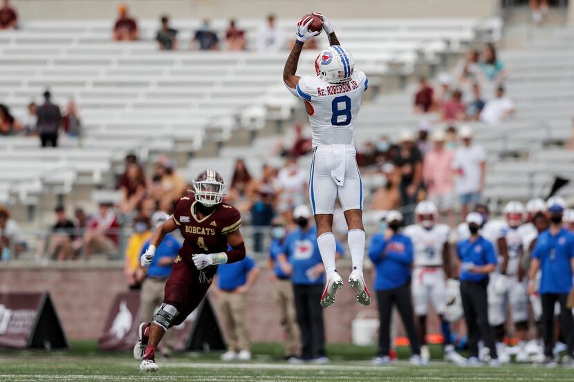 SAN MARCOS, TEXAS - SEPTEMBER 05: Reggie Roberson Jr. #8 of the Southern Methodist Mustangs...