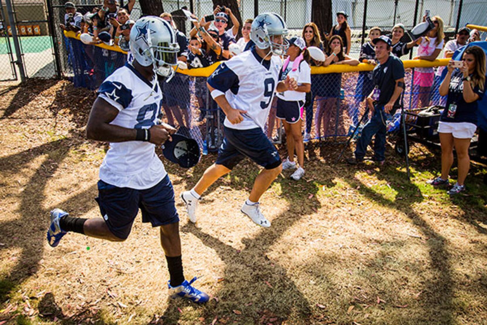 Was this Cowboys fan trolling Tony Romo with his Dak Prescott jersey?  Here's what we know