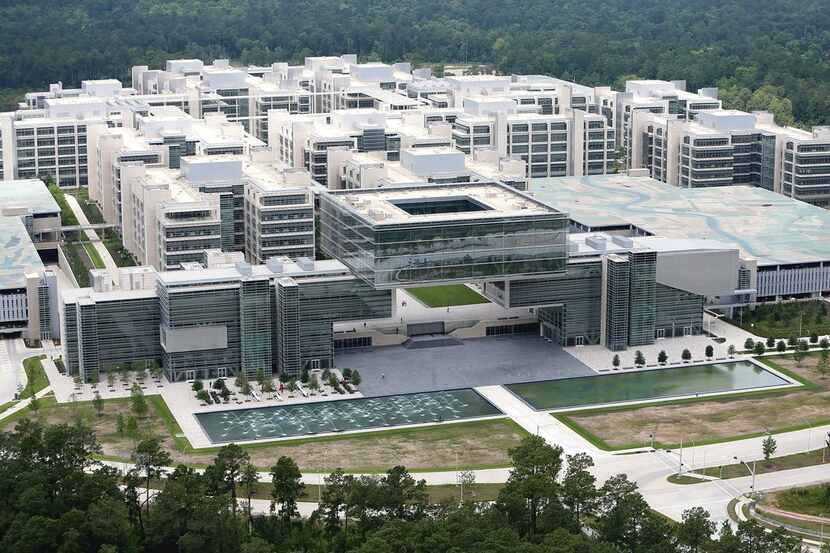 aerial of  Exxon Mobil Houston Campus, Tuesday, May 17, 2016, in The Woodlands, Texas. (...