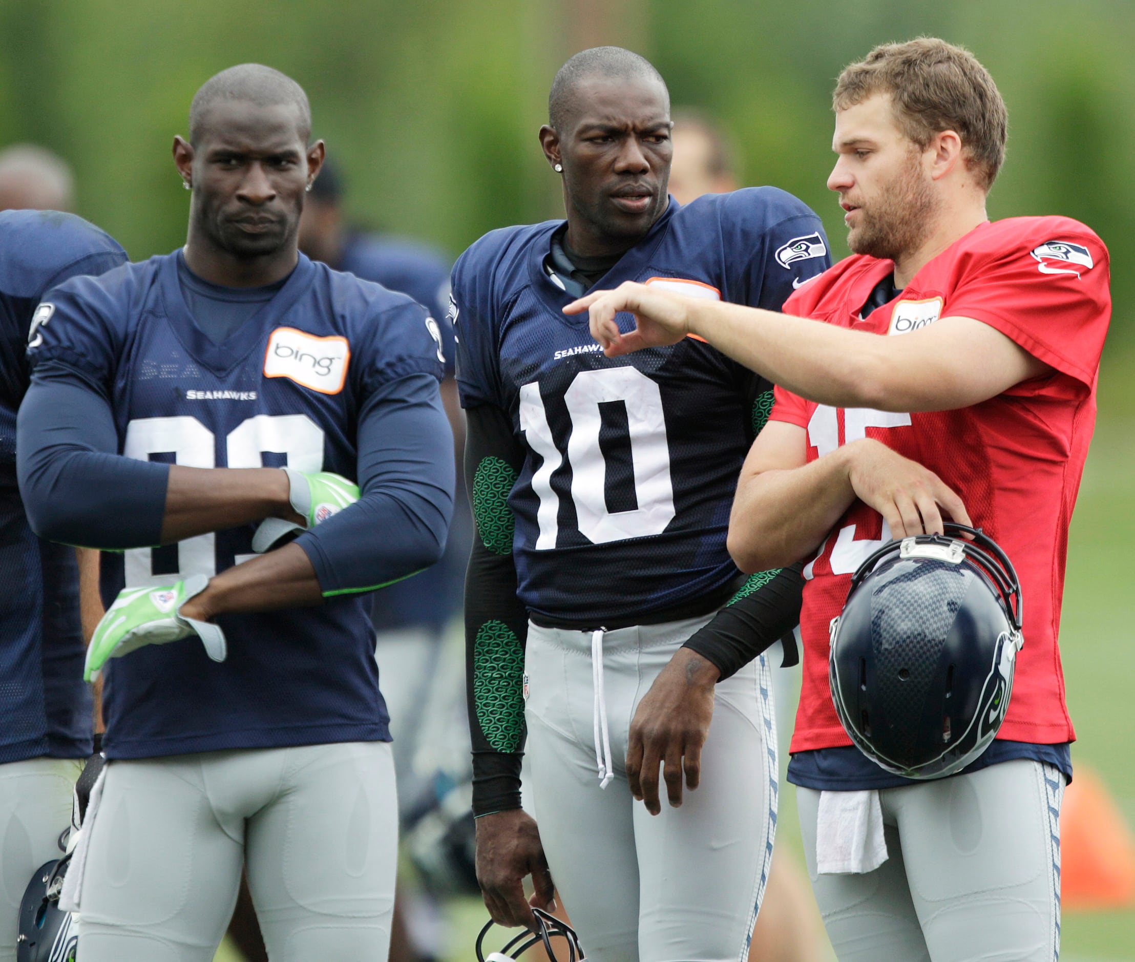 Terrell Owens cut by Seahawks after sub-par preseason