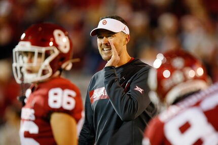 El entrenador de la Universidad de Oklahoma, Lincoln Riley, es considerado un genio ofensivo.