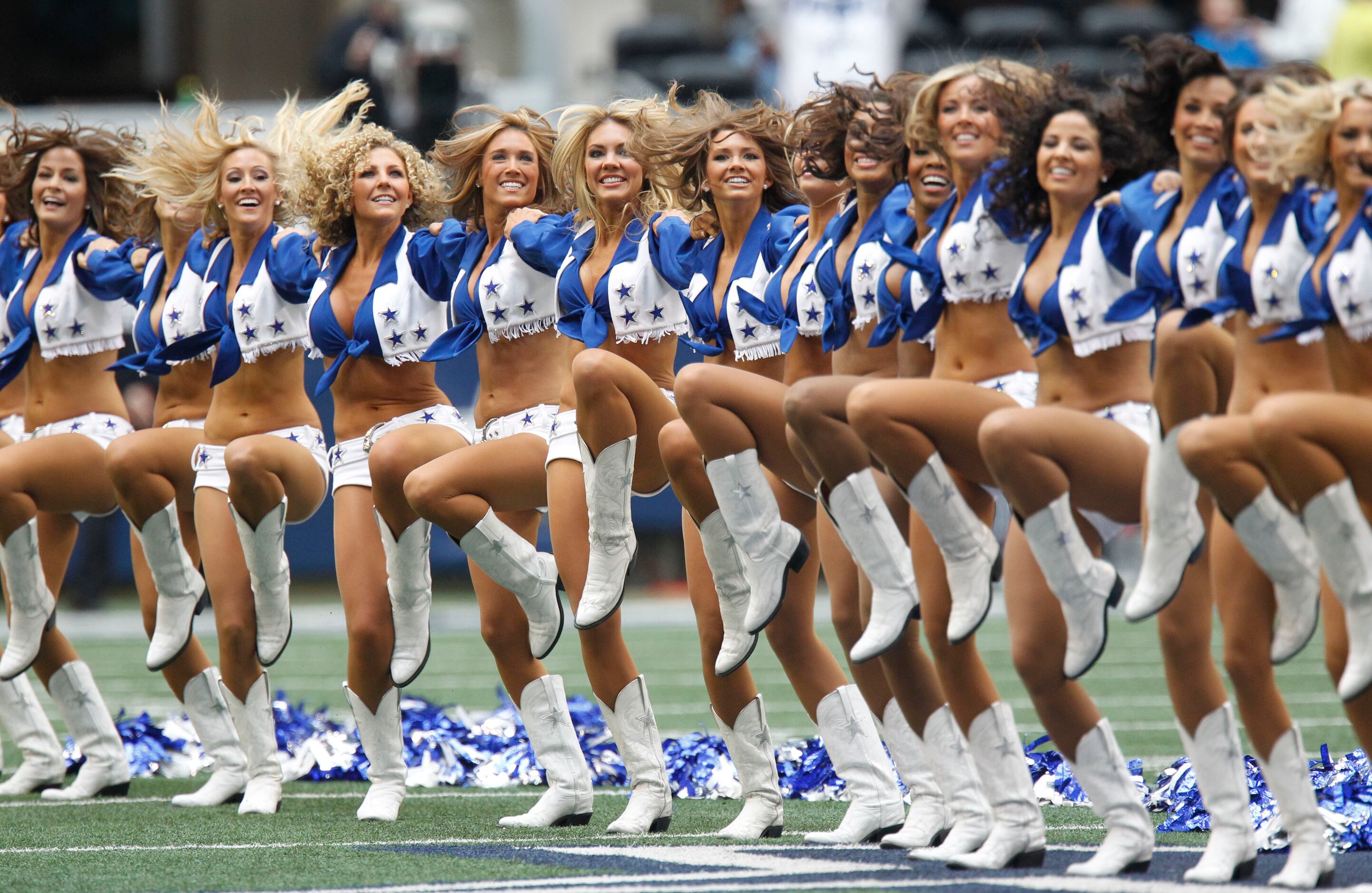 A Visit with America's Heroes – Dallas Cowboys Cheerleaders