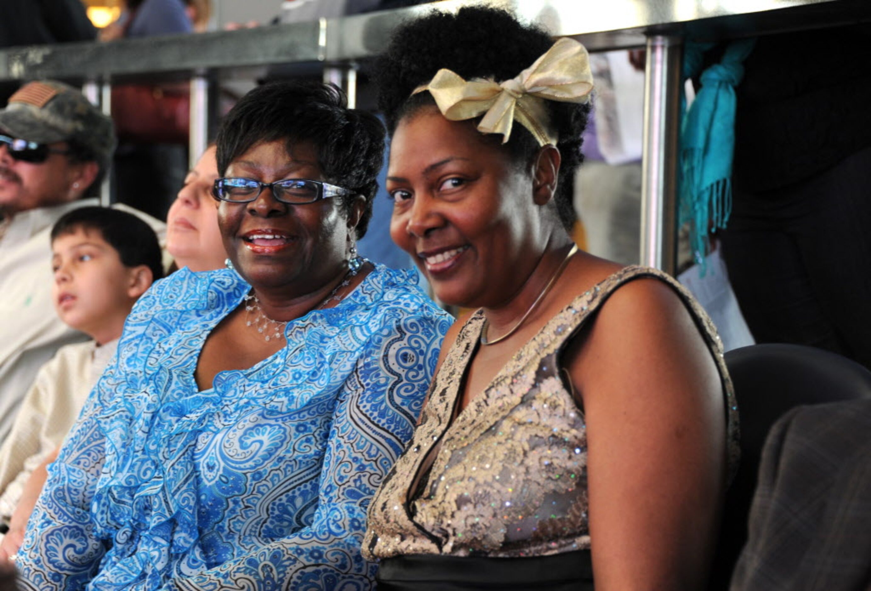 Friends Bobbie Williams and Lois Taylor from Garland were opera-ready.