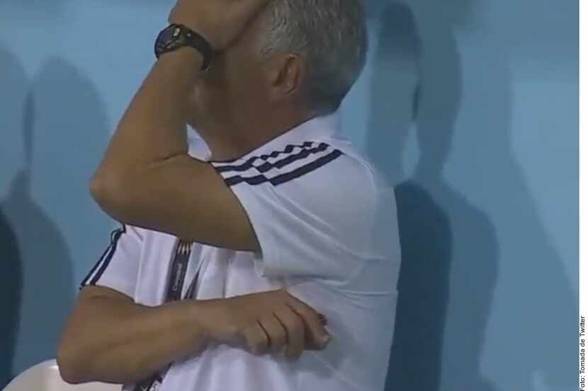 El técnico Ricardo Ferretti lamenta los errores cometidos por Tigres ante Alianza de El...