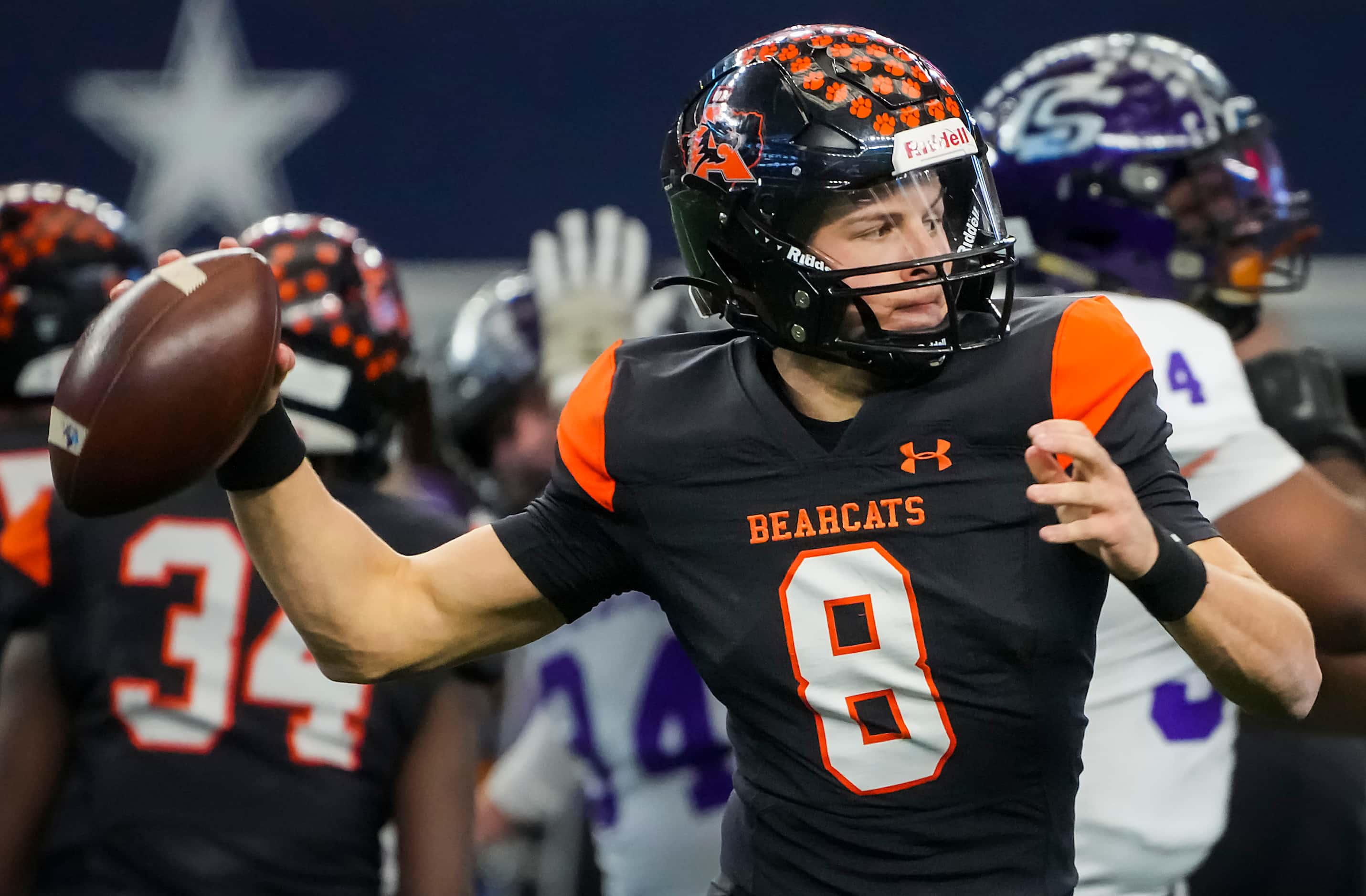 Aledo quarterback Hauss Hejny (8) throws a pass during the first half of Class 5A Division I...