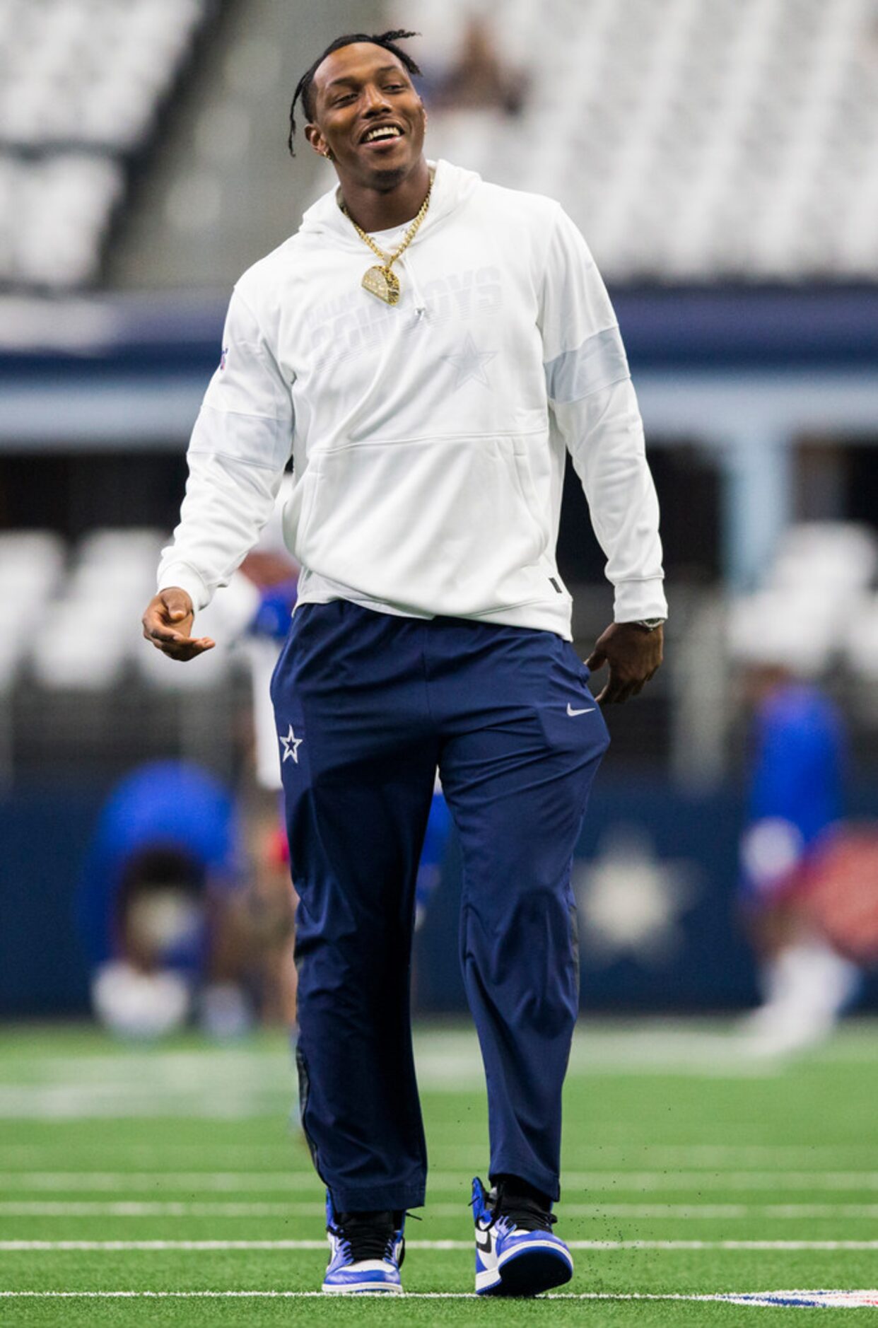 Dallas Cowboys defensive end Taco Charlton (97) warms up before an NFL game between the New...